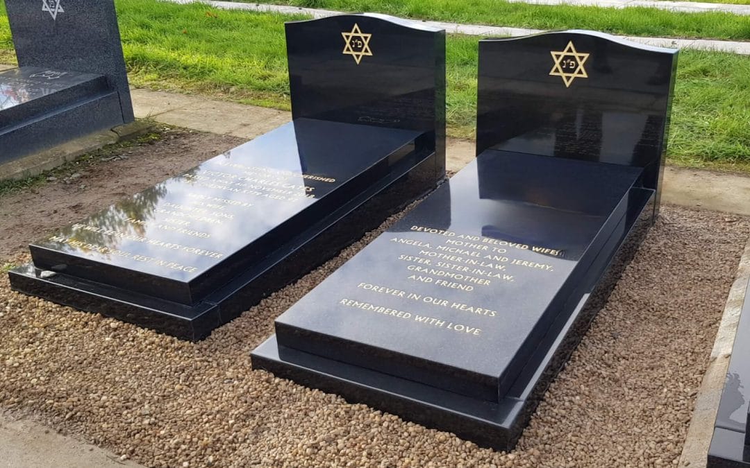 How Restoration Experts Prolong The Life Of Memorial Headstones?